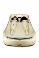 Toyota CS S 2003 года